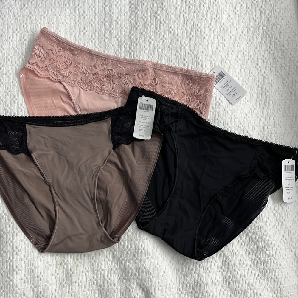 Soma vanishing edge microfiber underwear